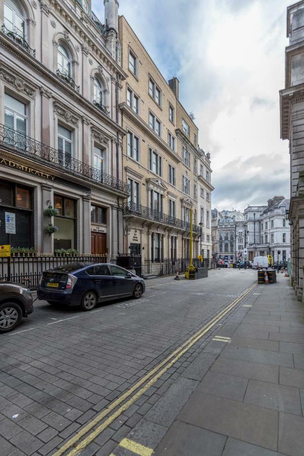 Outstanding Trafalgar Penthouse, Sleeps 8 Apartamento Londres Exterior foto